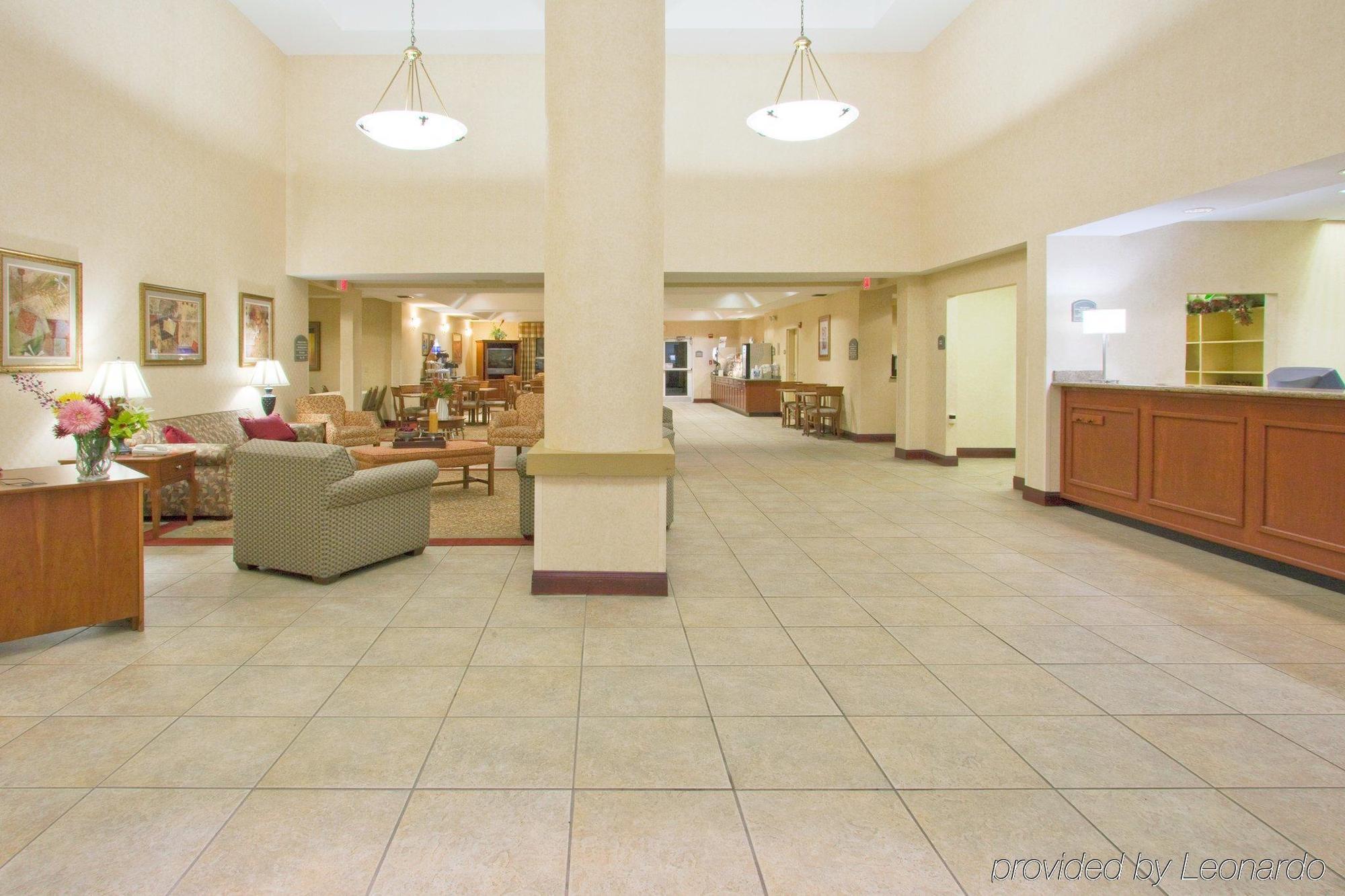 Holiday Inn Express & Suites Orlando International Airport, An Ihg Hotel Interior photo
